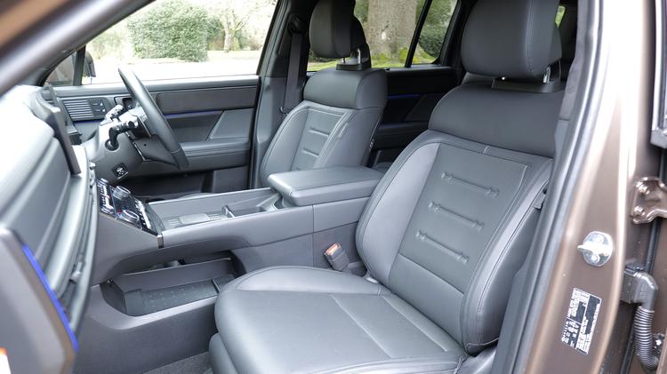 HYUNDAI SANTA FE ESTATE 1.6 TGDi 239 Hybrid Calligraphy 5dr 4WD Auto [6St]